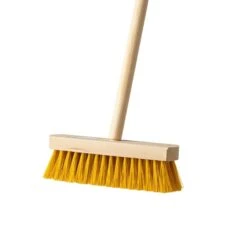 Aino Puuvarsi Matonpesuharja