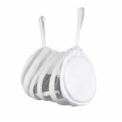 Aino Kenkäpesupussi